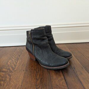 Korks Low Heel Ankle Zip Black Leather Boot Size 10